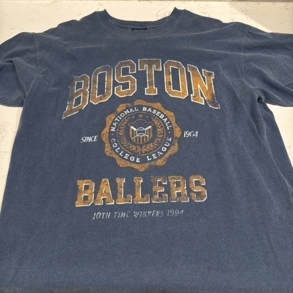 Throwback Boston Tee - Picture 1 of 2